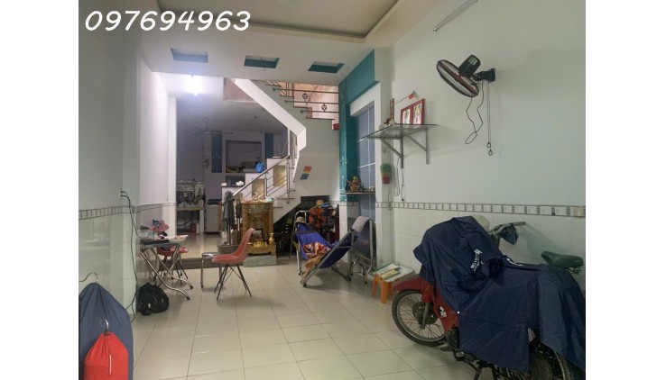 QUẬN 8, BÔNG SAO - HẺM TRƯỚC NHÀ 4M - CÁCH MẶT TIỀN BÔNG SAO 30M - KHU VỰC TRUNG TÂM - GẦN TRƯỜNG HỌC